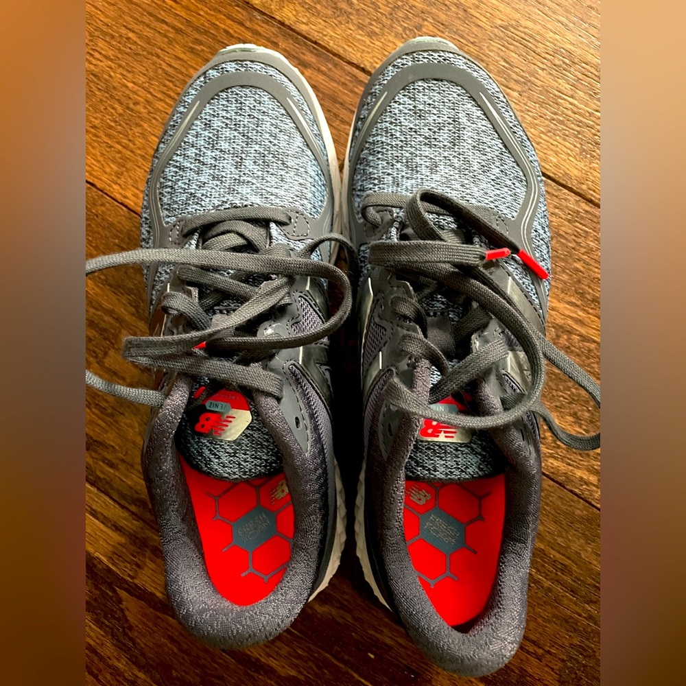 New Balance size 7 never worn running shoes